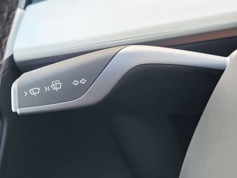 Used 2025 Tesla Model Y Long Range AWD/4WD image 20