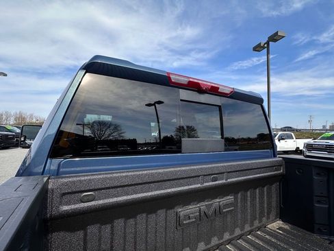New 2026 GMC Sierra 2500 Denali w/ Denali Reserve Package AWD/4WD image 38