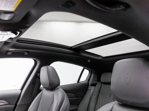 Used 2023 Maserati Grecale GT image 49