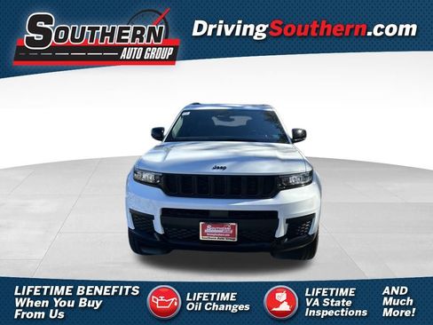 New 2025 Jeep Grand Cherokee L Altitude image 1