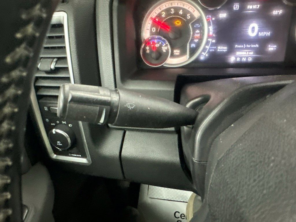Used 2015 RAM 1500 Big Horn AWD/4WD image 41