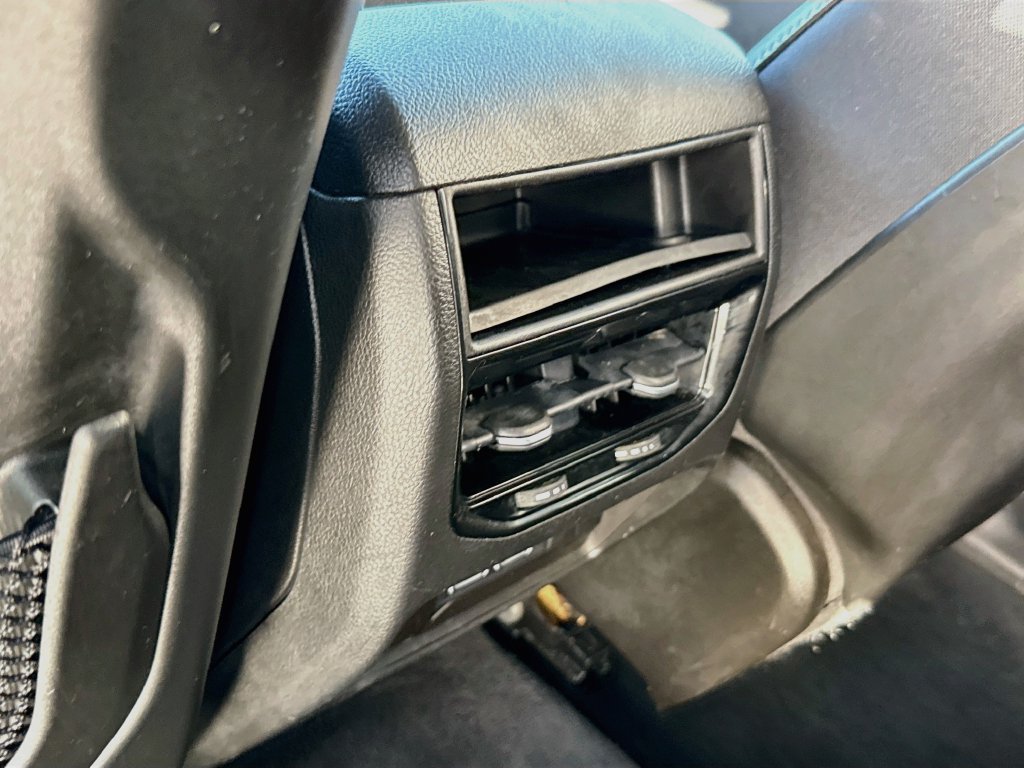 Used 2022 Jeep Grand Cherokee Limited RWD image 29
