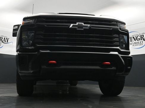 Used 2025 Chevrolet Silverado 2500 Custom RWD image 27