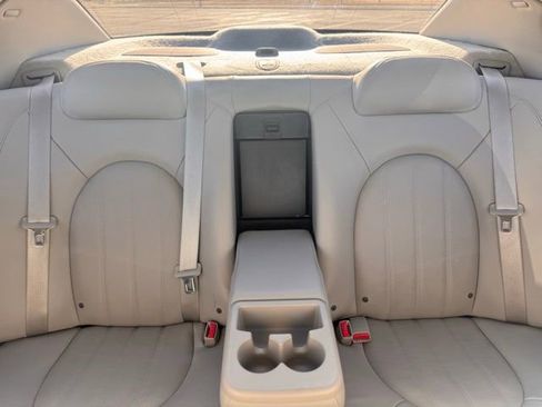 Used 2008 Buick Lucerne CXS image 23