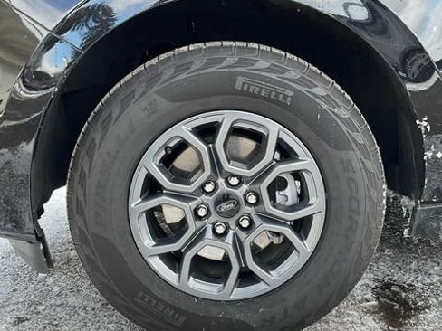 Used 2025 Ford Expedition Max Active AWD/4WD image 19