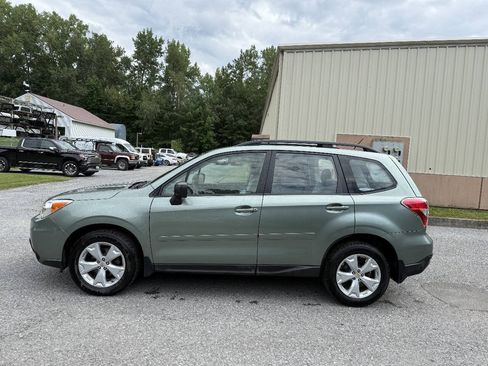 Used 2015 Subaru Forester 2.5i w/ Alloy Wheel Package AWD/4WD image 9