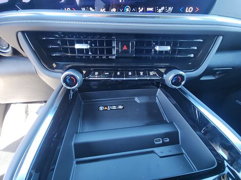 New 2026 Chevrolet Tahoe Premier image 23