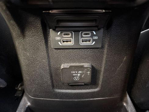 Used 2024 Jeep Wrangler Unlimited Sahara AWD/4WD image 29