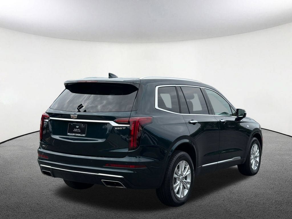 Certified 2024 Cadillac XT6 Luxury w/ LPO, Floor Liner Package AWD/4WD image 20