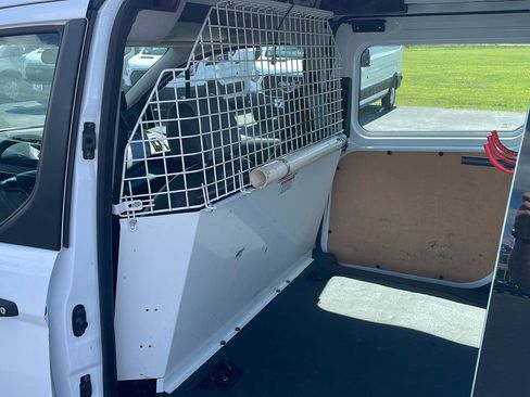 Used 2017 Ford Transit Connect XL FWD image 30