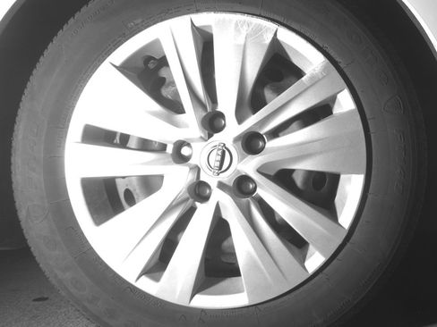 Used 2025 Nissan Sentra S FWD image 13