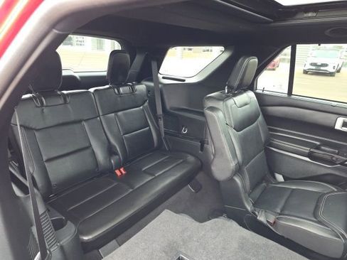 Used 2023 Ford Explorer ST w/ Equipment Group 401A image 14