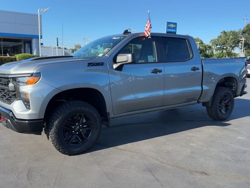 New 2026 Chevrolet Silverado 1500 Custom Trail Boss w/ LPO, Dark Essentials Package AWD/4WD image 7
