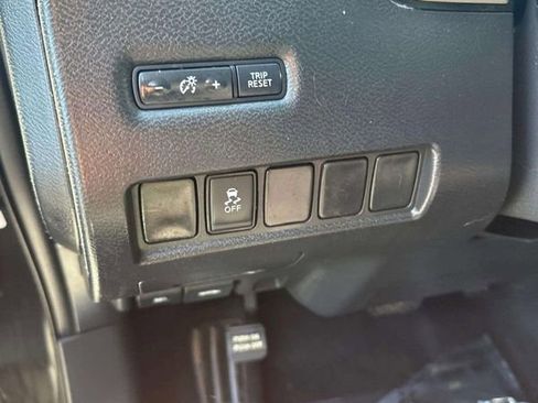 Used 2017 Nissan Murano S image 23