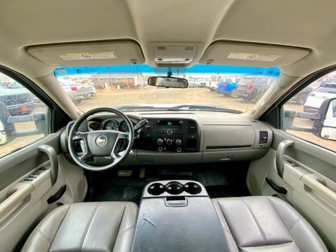 Used 2012 Chevrolet Silverado 3500 W/T image 31