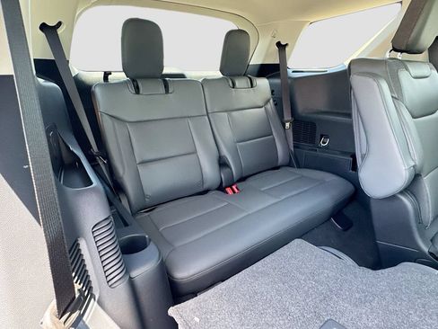 New 2026 Ford Explorer Active w/ Active Comfort Package RWD image 27