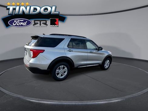 Certified 2024 Ford Explorer XLT w/ Equipment Group 202A image 9