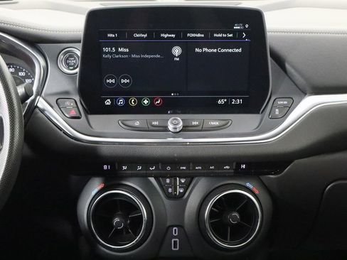 Used 2023 Chevrolet Blazer LT image 28