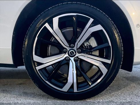 Used 2024 Volvo XC60 T8 Ultimate w/ Protection Package Premier image 7