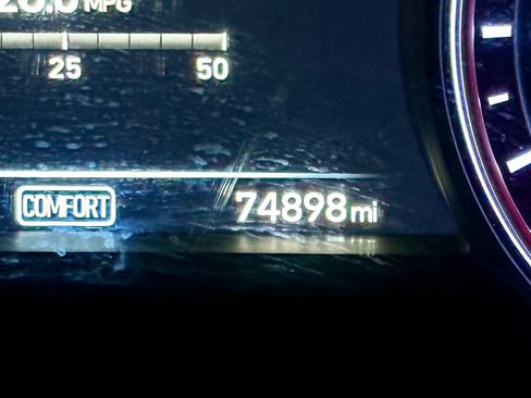 Used 2019 Genesis G70 2.0T Advanced w/ Sport Package RWD image 35