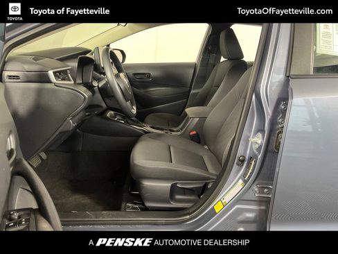Used 2025 Toyota Corolla LE FWD image 27