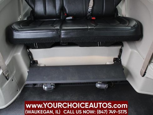 Used 2018 Chrysler Pacifica Touring-L image 30