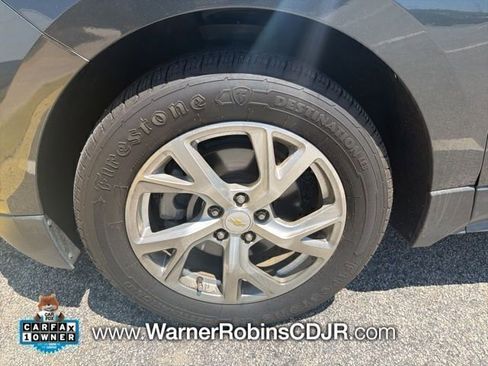 Used 2019 Chevrolet Equinox LT FWD image 6