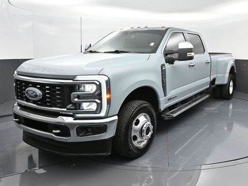 Used 2024 Ford F350 Lariat w/ Chrome Package image 1