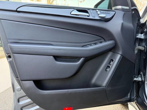 Used 2019 Mercedes-Benz GLS 450 4MATIC w/ Premium 1 Package image 22