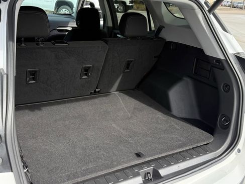 Certified 2023 GMC Terrain SLE w/ Driver Convenience Package image 23