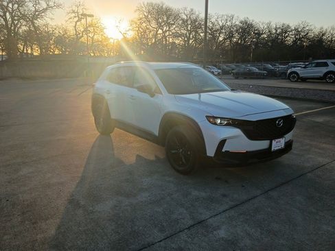 Used 2025 MAZDA CX-50 AWD 2.5 S w/ Premium Package image 6