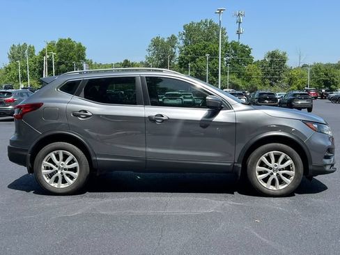 Used 2021 Nissan Rogue Sport SV FWD image 12