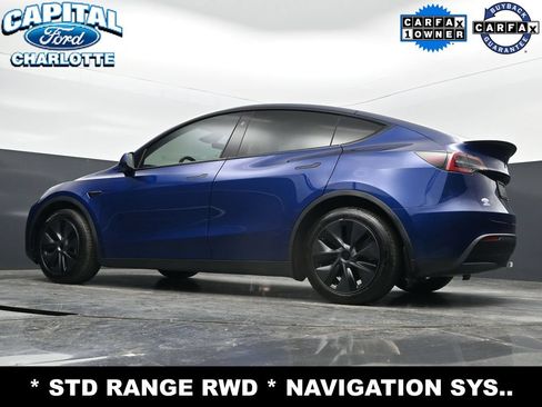Used 2024 Tesla Model Y 2WD image 19