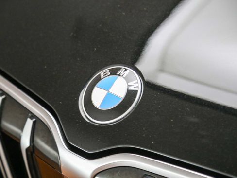 Used 2023 BMW X1 xDrive28i w/ Convenience Package AWD/4WD image 9