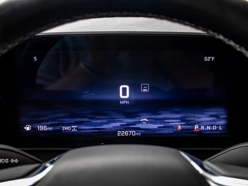 Used 2024 Chevrolet Traverse Z71 image 33