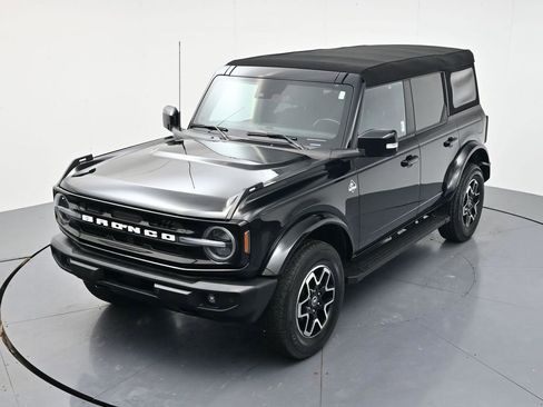 Used 2023 Ford Bronco Outer Banks AWD/4WD image 37