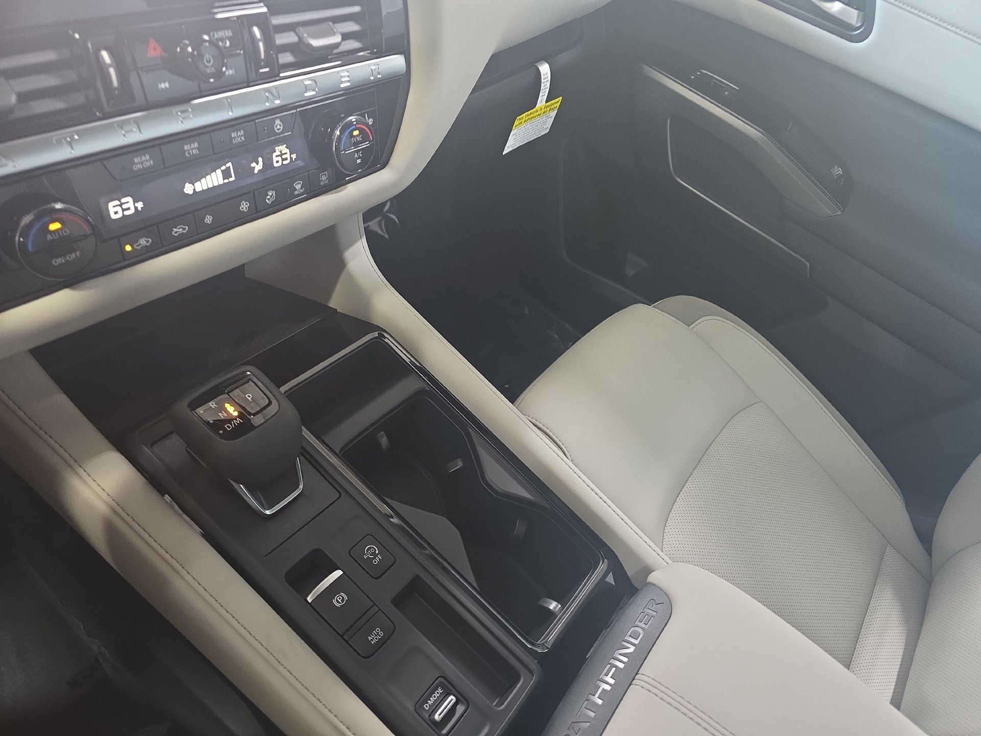 New 2026 Nissan Pathfinder SL FWD image 25