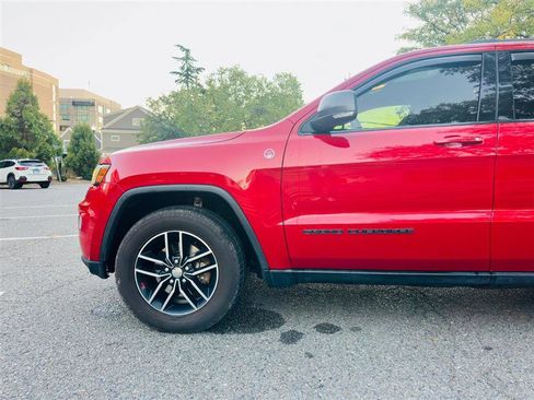 Used 2017 Jeep Grand Cherokee Trailhawk image 15