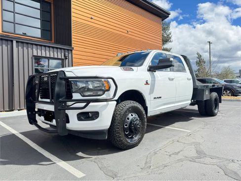 Used 2020 RAM 3500 Big Horn w/ Level 2 Equipment Group AWD/4WD image 1