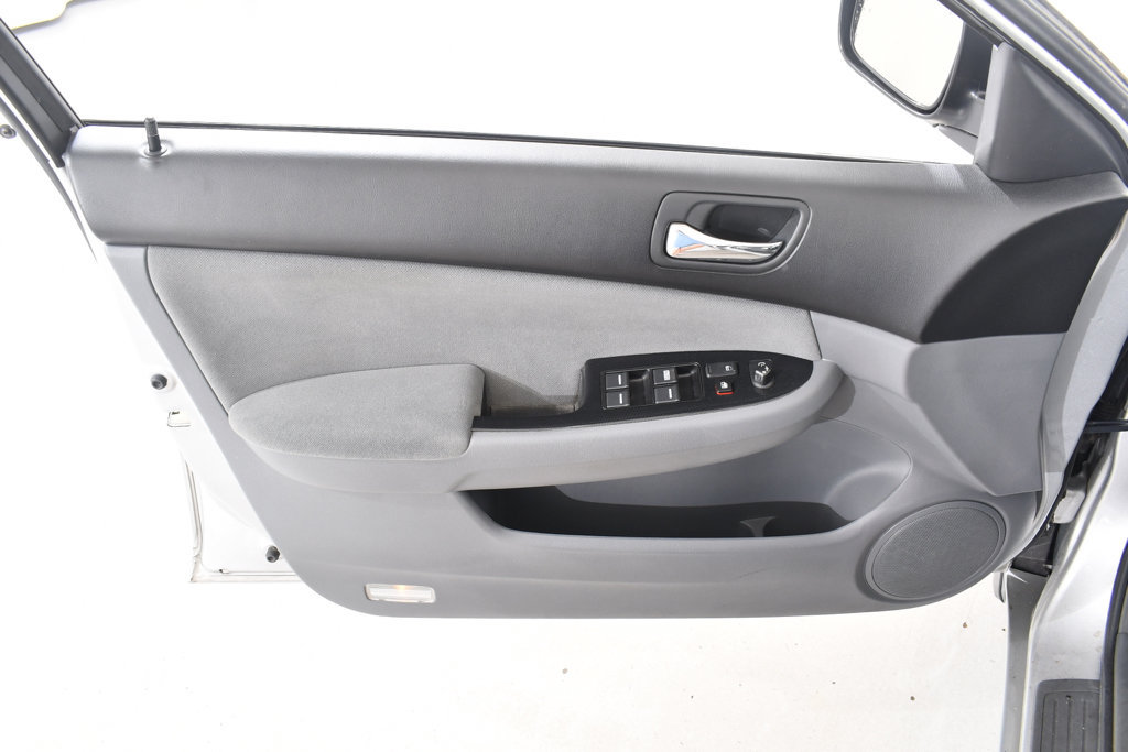 Used 2007 Honda Accord SE image 25