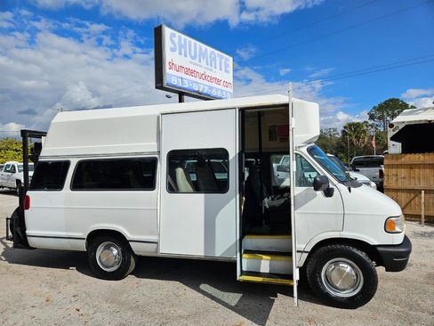 Used 1997 Dodge B3500 image 6