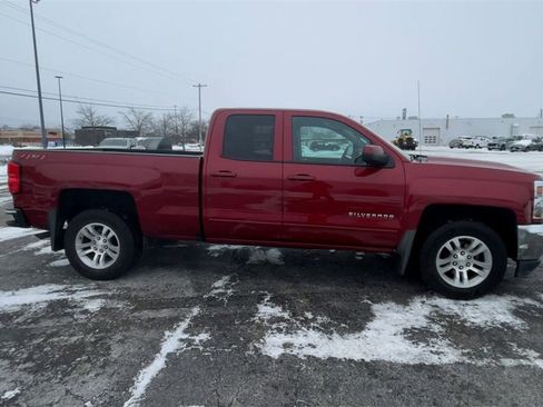 Used 2018 Chevrolet Silverado 1500 LT w/ All Star Edition image 9