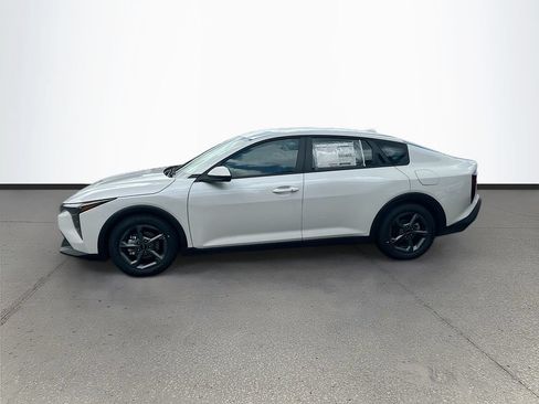 New 2026 Kia K4 FWD image 4