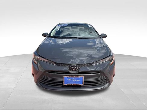 Used 2024 Toyota Corolla LE FWD image 2