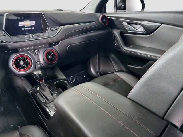 Used 2022 Chevrolet Blazer RS w/ Enhanced Convenience Package FWD image 24