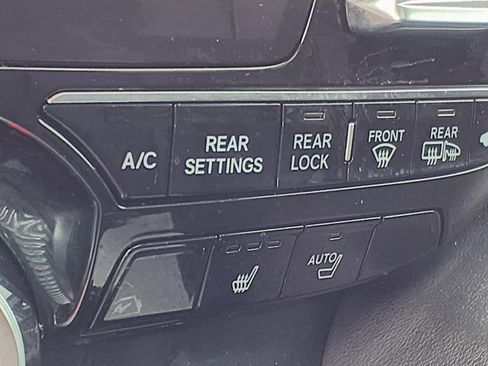 Used 2024 Acura MDX SH-AWD w/ Technology Package image 22