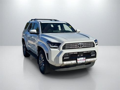 Used 2025 Toyota 4Runner Limited image 3