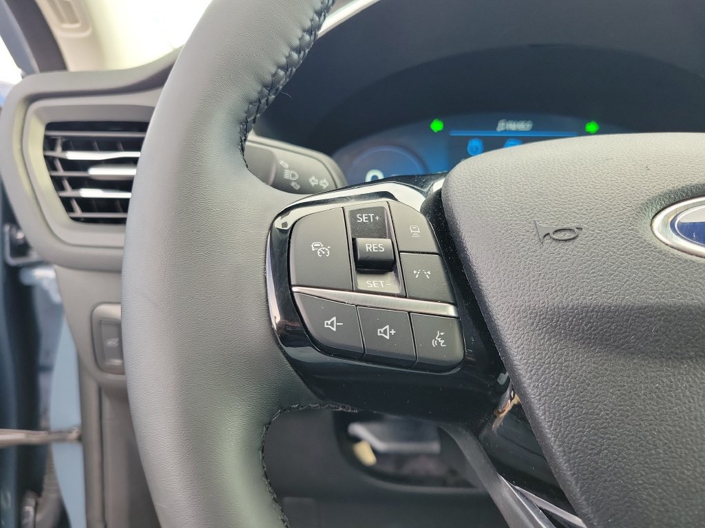 Certified 2023 Ford Escape Platinum AWD/4WD image 24