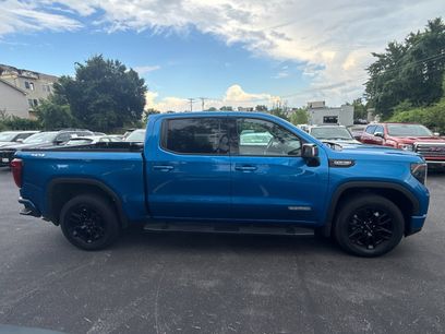 Used 2022 GMC Sierra 1500 Elevation w/ Elevation Premium Package
