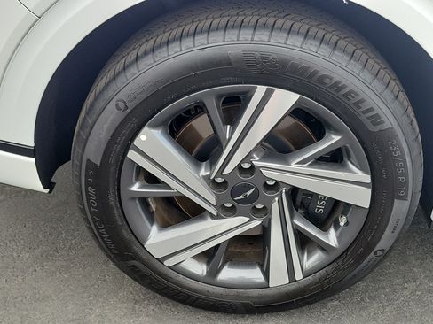 Certified 2026 Genesis GV70 3.5T Sport Advanced AWD/4WD image 24